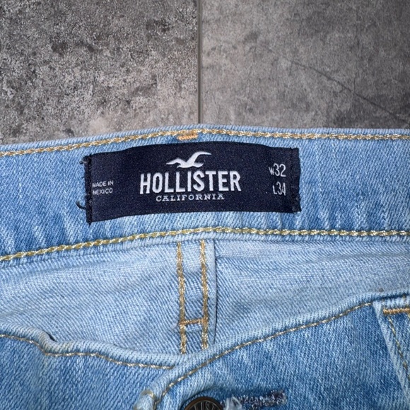 Hollister Slim Straight Jeans Distressed Light Wash Denim Size 32 - Picture 4 of 7